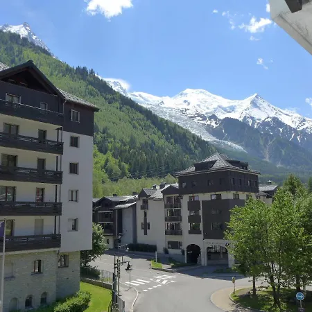 Le Chamois Blanc-8 By Interhome *